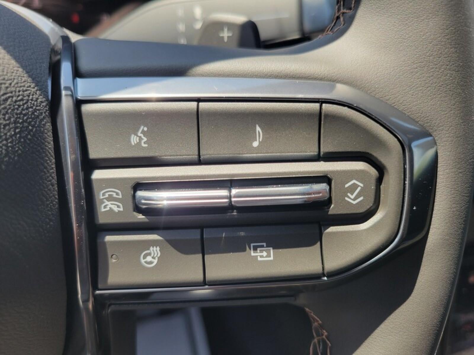 2026 GMC Yukon XL 4WD 4dr AT4