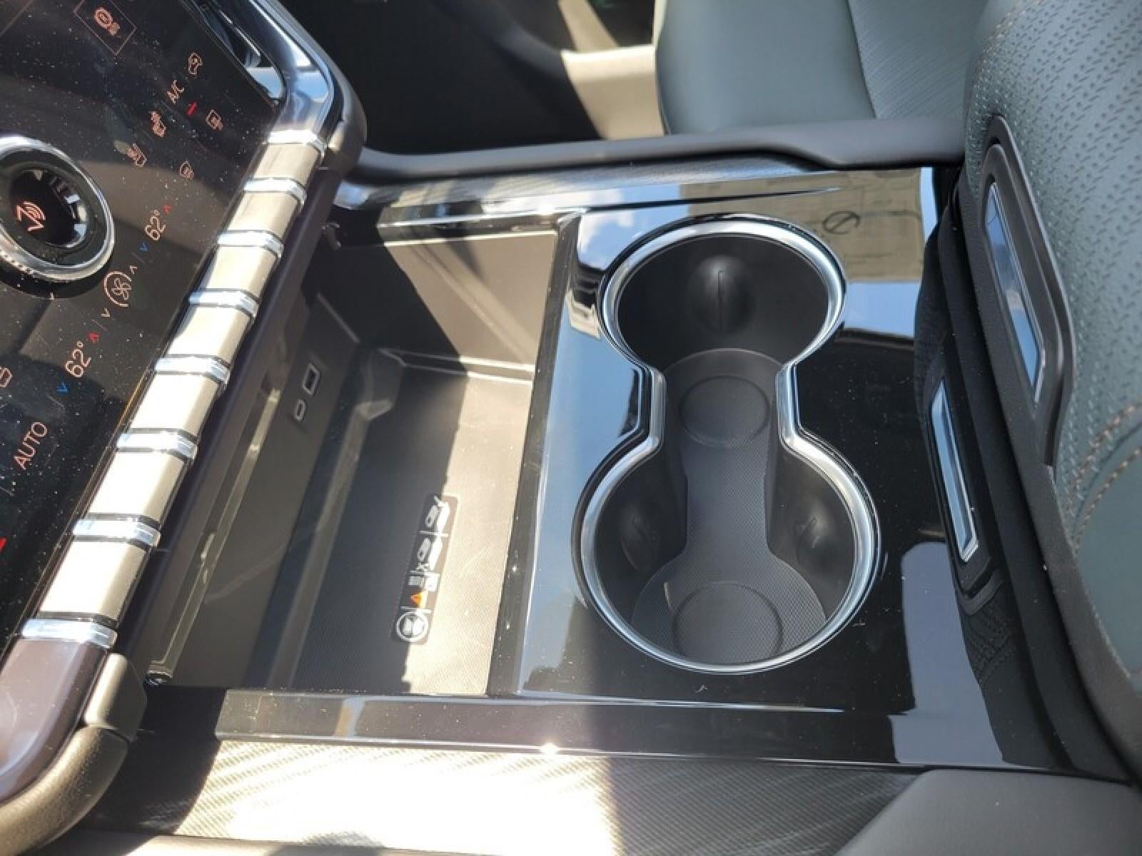 2026 GMC Yukon XL 4WD 4dr AT4