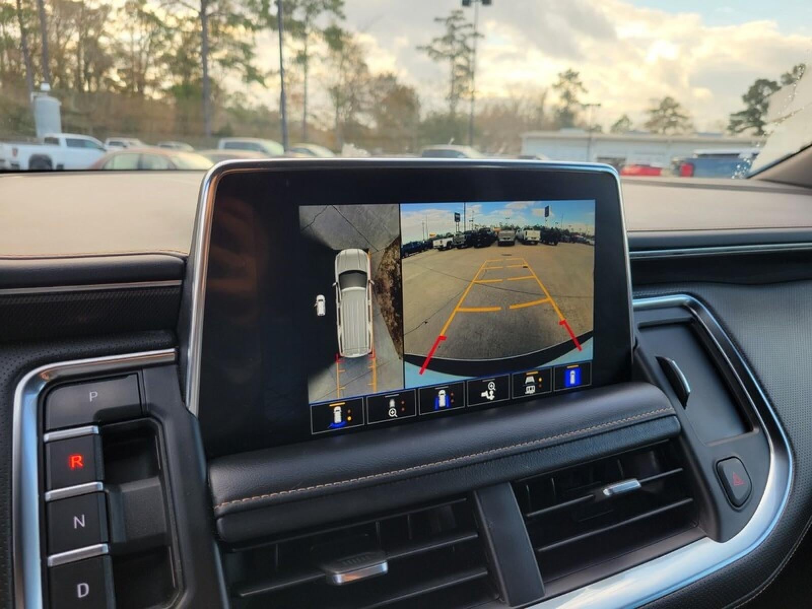 2022 GMC Yukon XL AT4