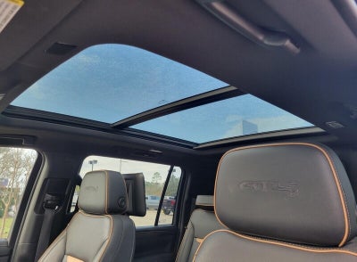 2022 GMC Yukon XL AT4