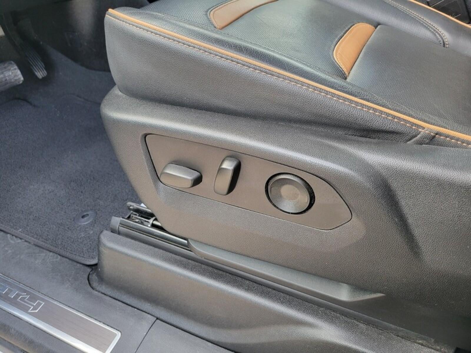 2022 GMC Yukon XL AT4