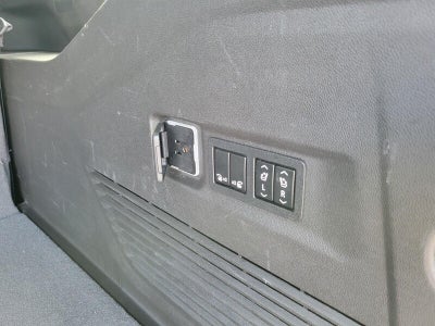 2022 GMC Yukon XL AT4