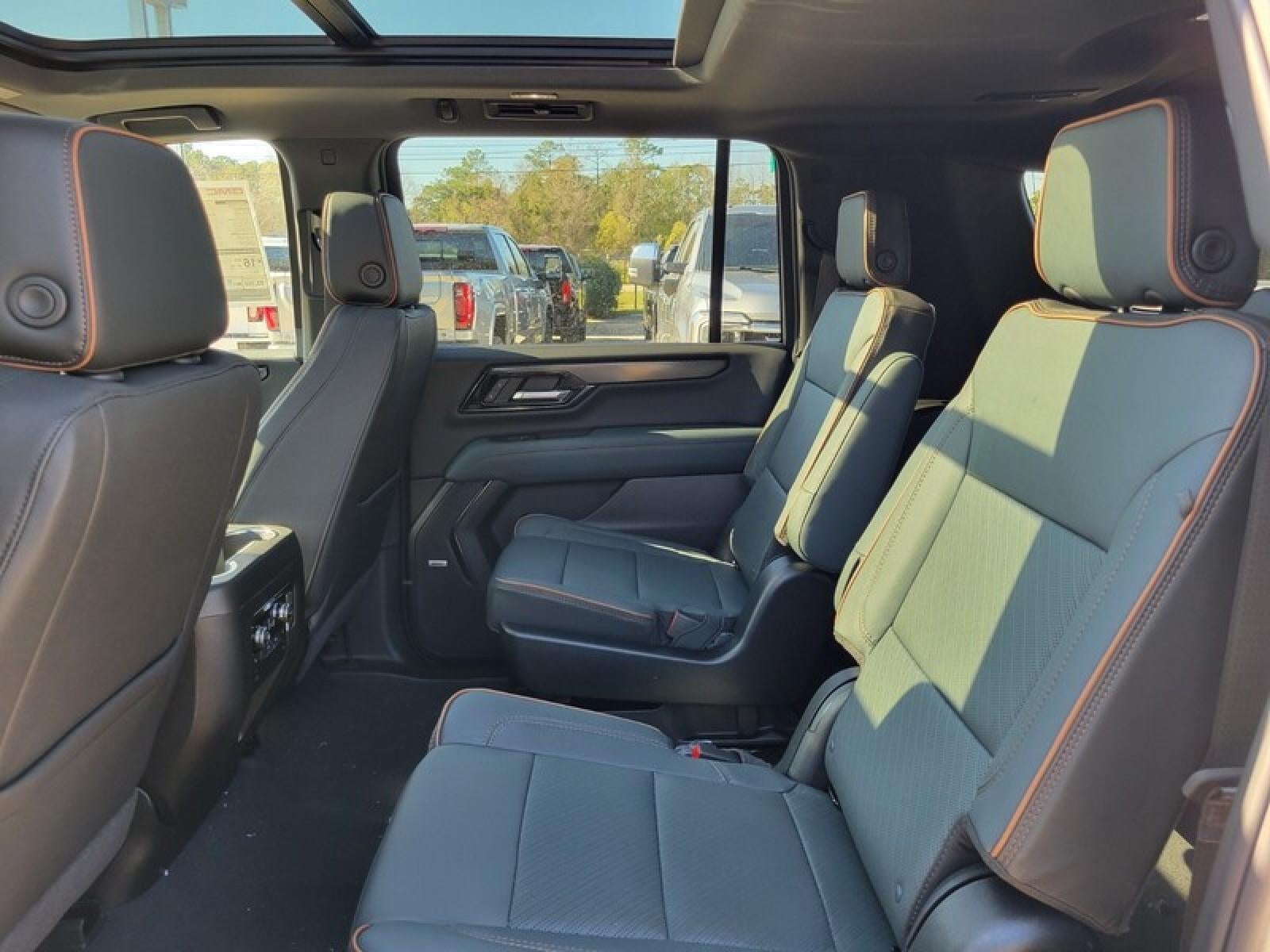 2026 GMC Yukon XL 4WD 4dr AT4