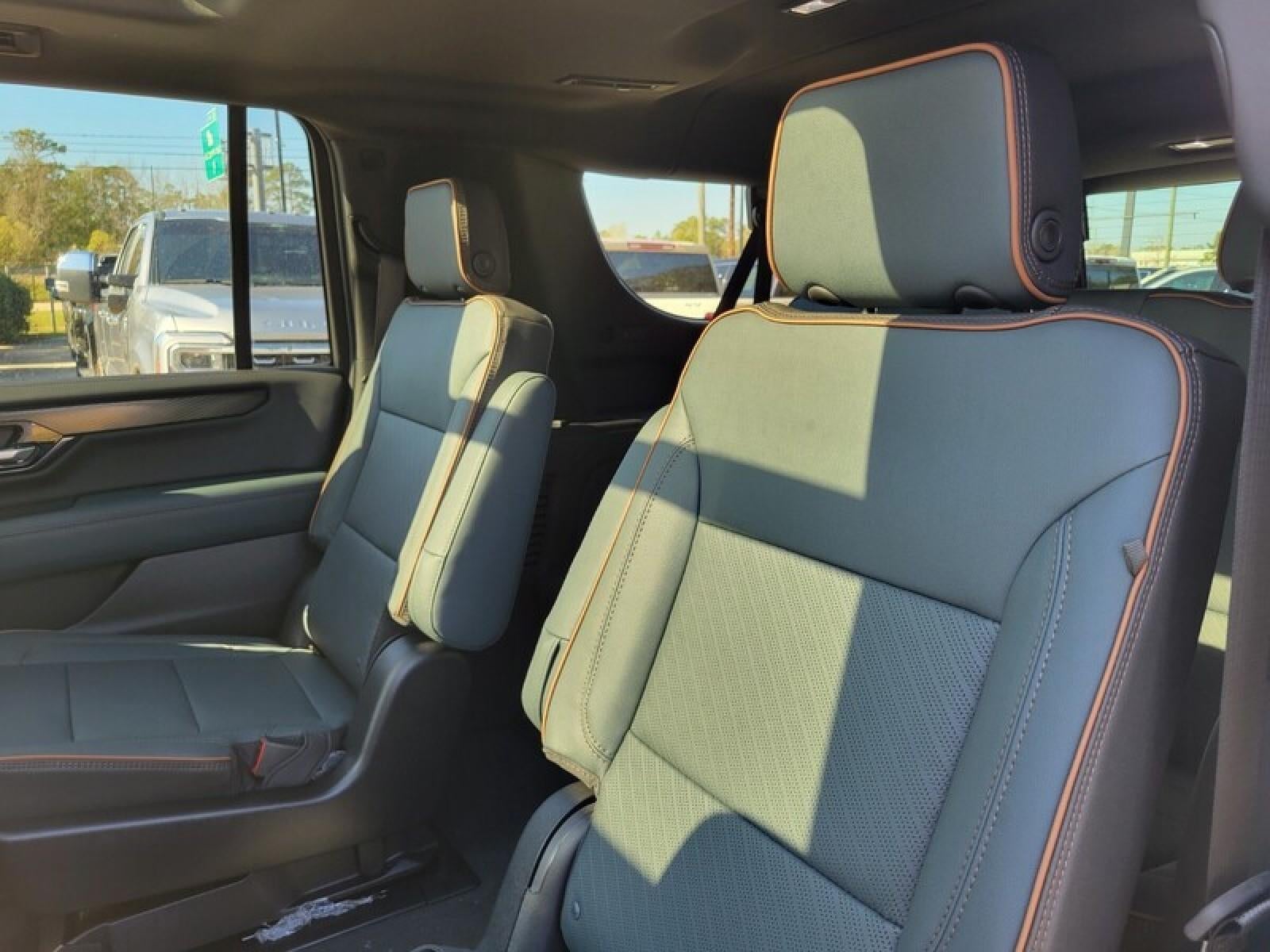 2026 GMC Yukon XL 4WD 4dr AT4