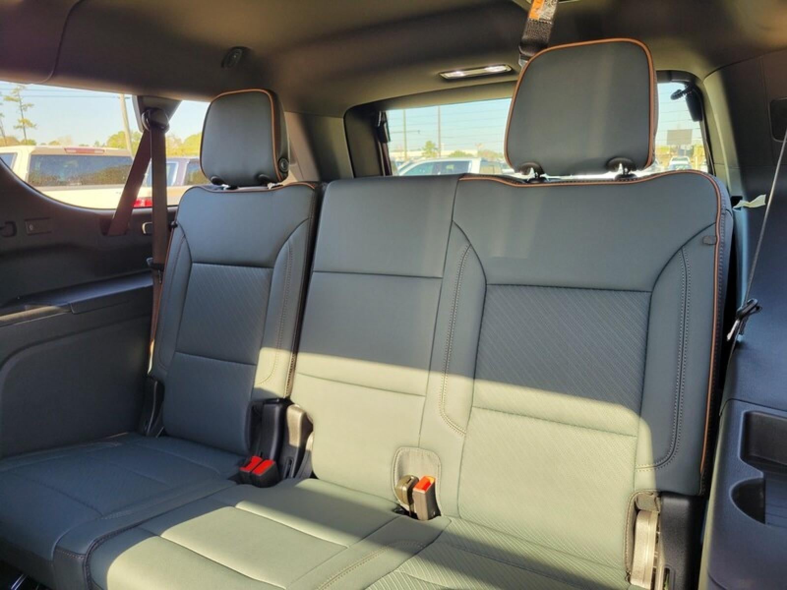 2026 GMC Yukon XL 4WD 4dr AT4