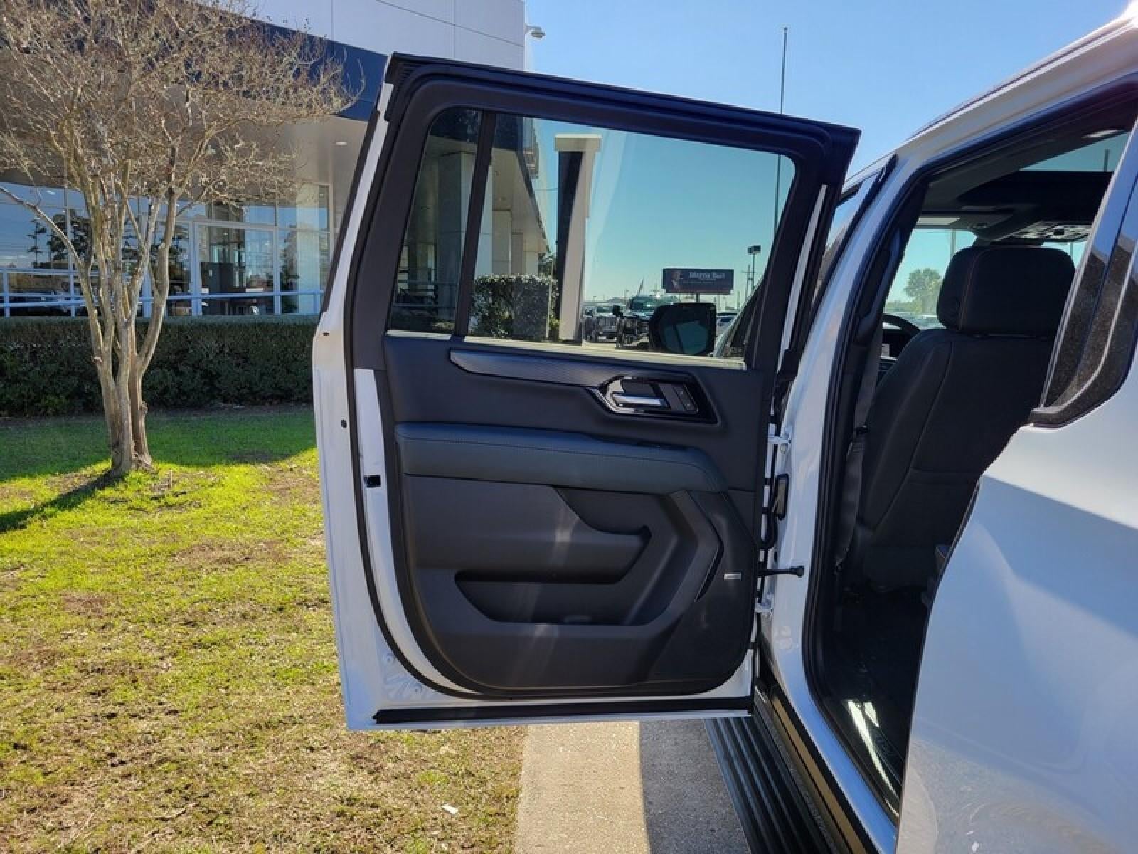 2026 GMC Yukon XL 4WD 4dr AT4