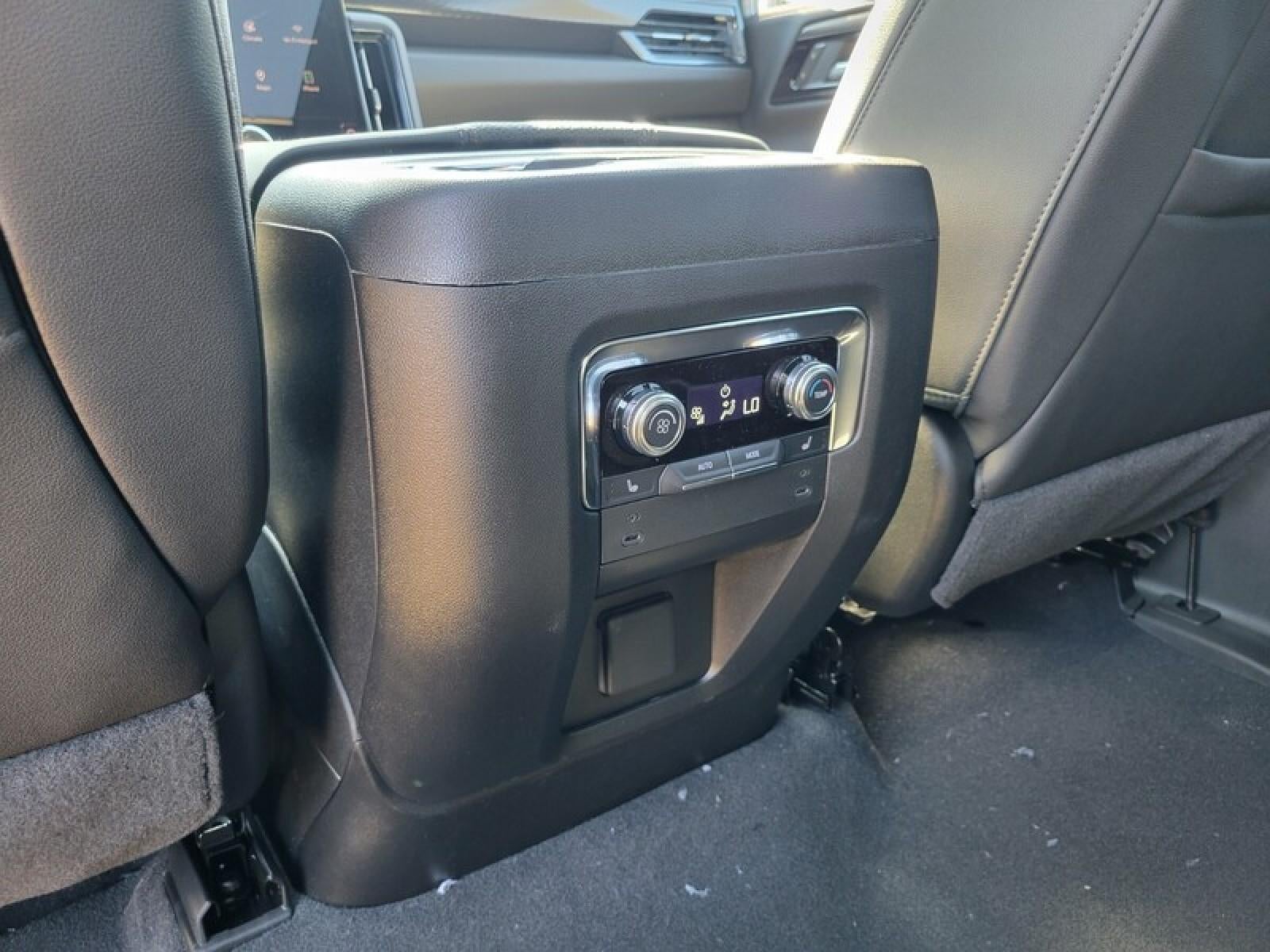 2026 GMC Yukon XL 4WD 4dr AT4