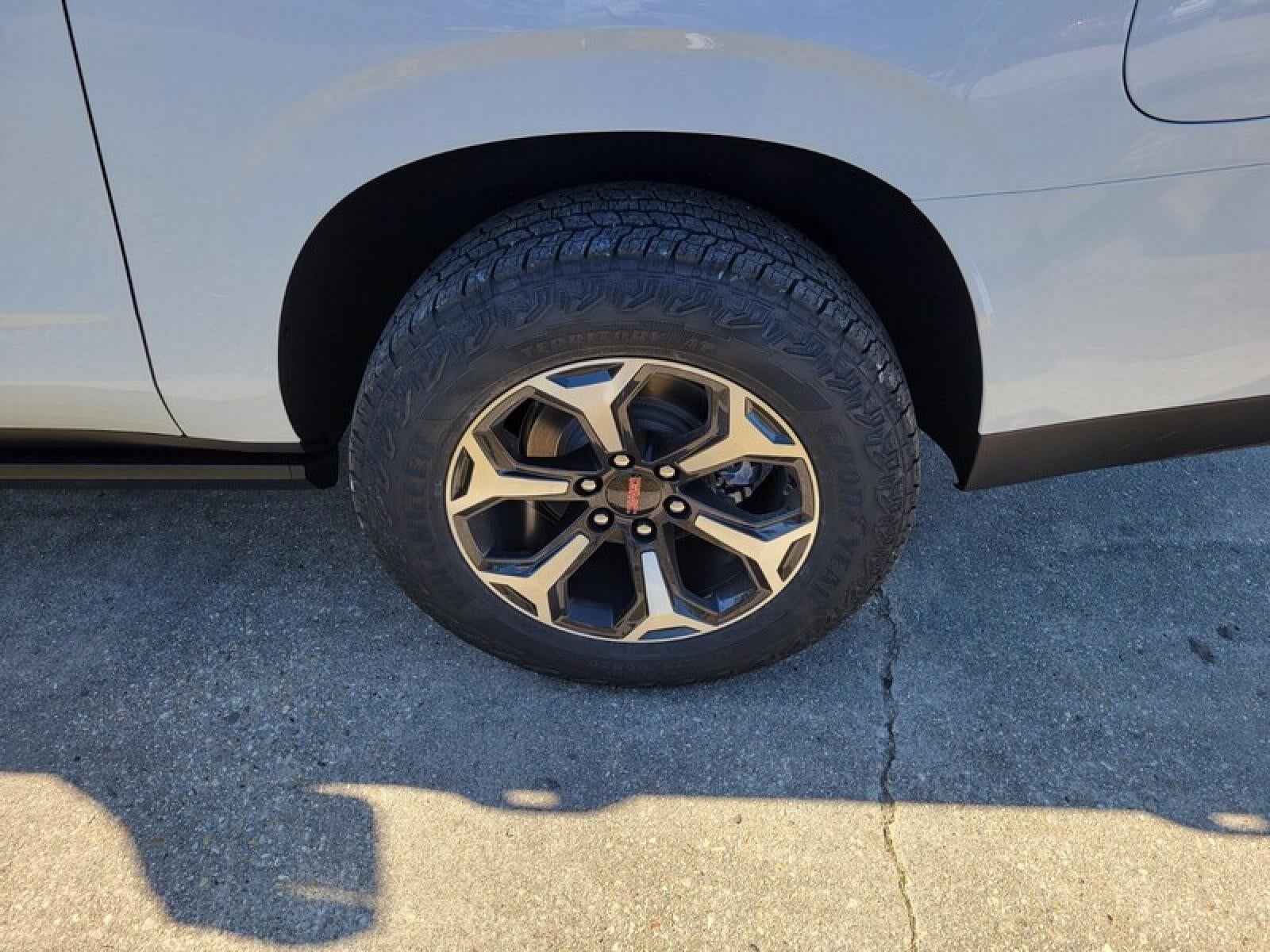 2026 GMC Yukon XL 4WD 4dr AT4