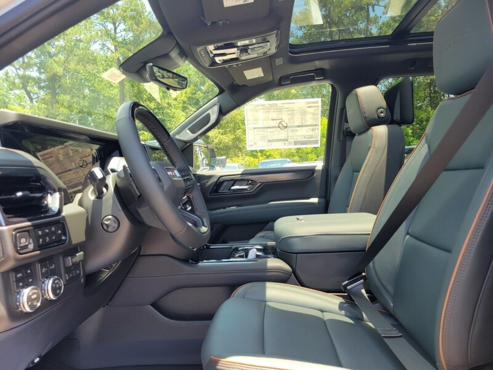 2026 GMC Yukon XL 4WD 4dr AT4