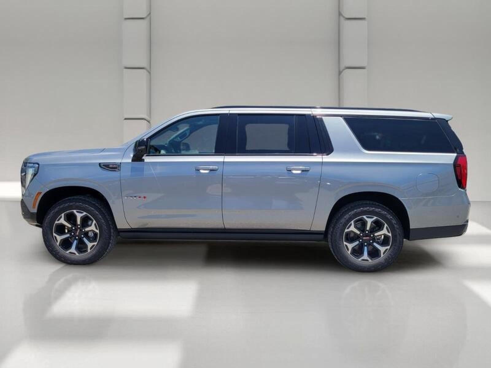 2026 GMC Yukon XL 4WD 4dr AT4