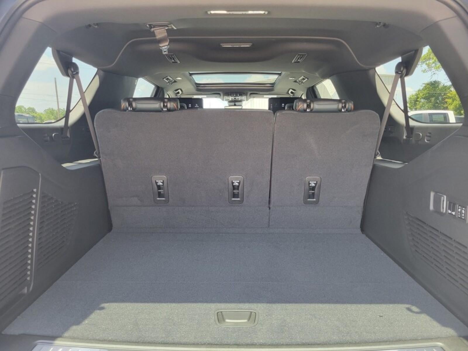 2026 GMC Yukon XL 4WD 4dr AT4