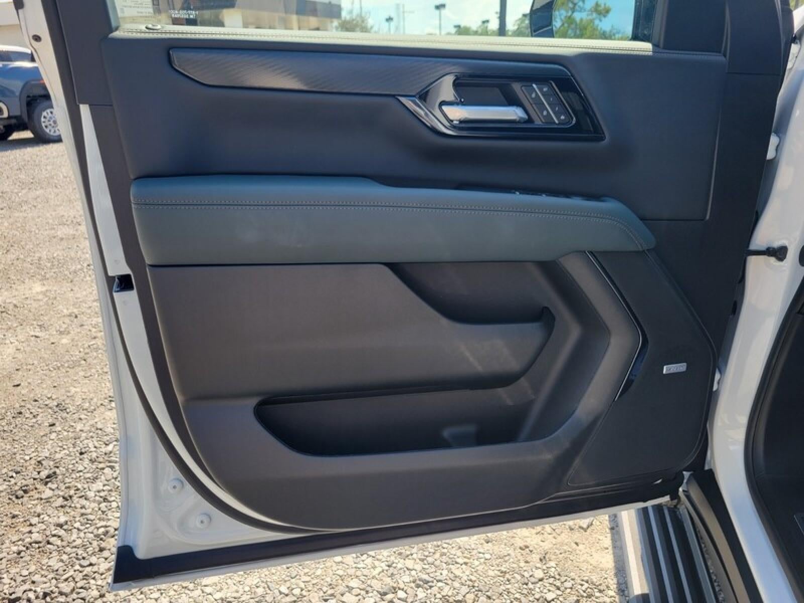 2026 GMC Yukon XL 4WD 4dr AT4