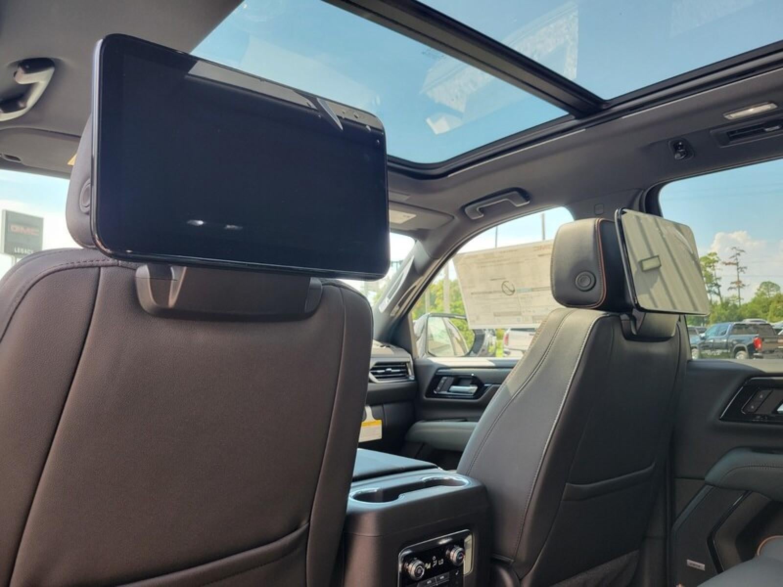 2026 GMC Yukon XL 4WD 4dr AT4