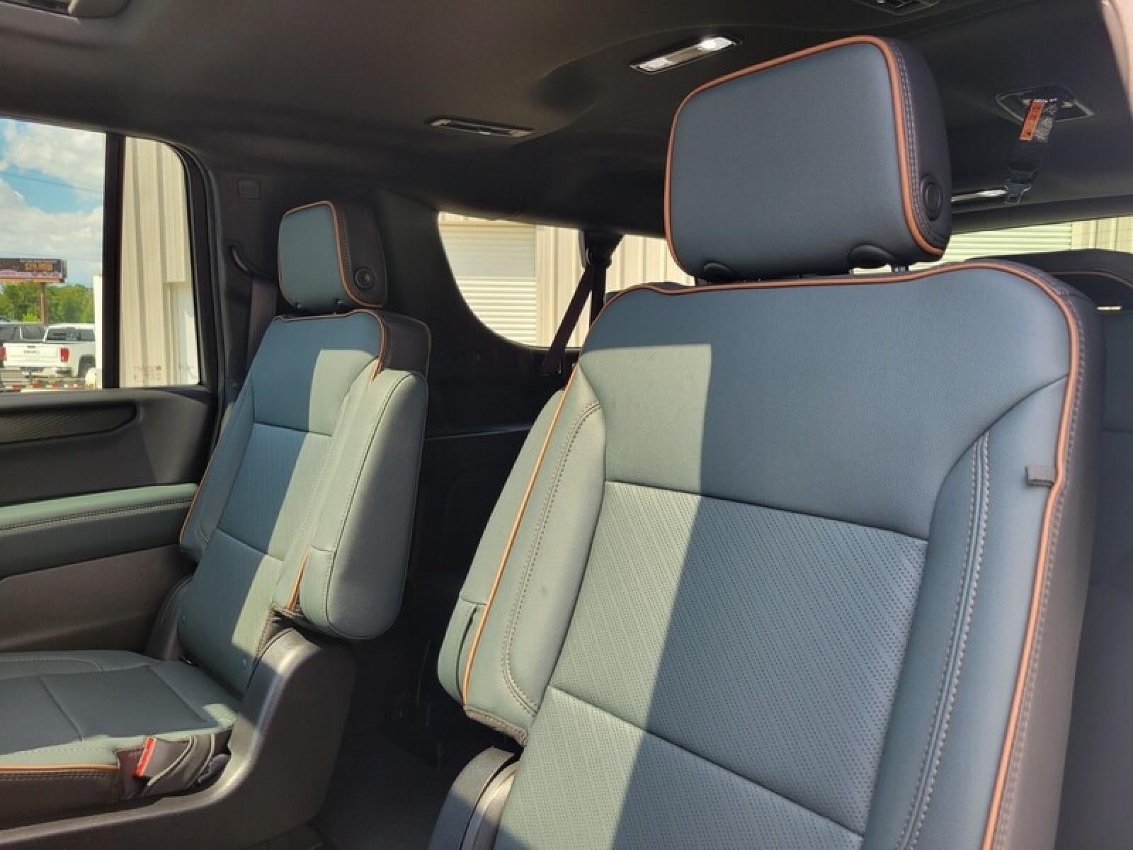 2026 GMC Yukon XL 4WD 4dr AT4