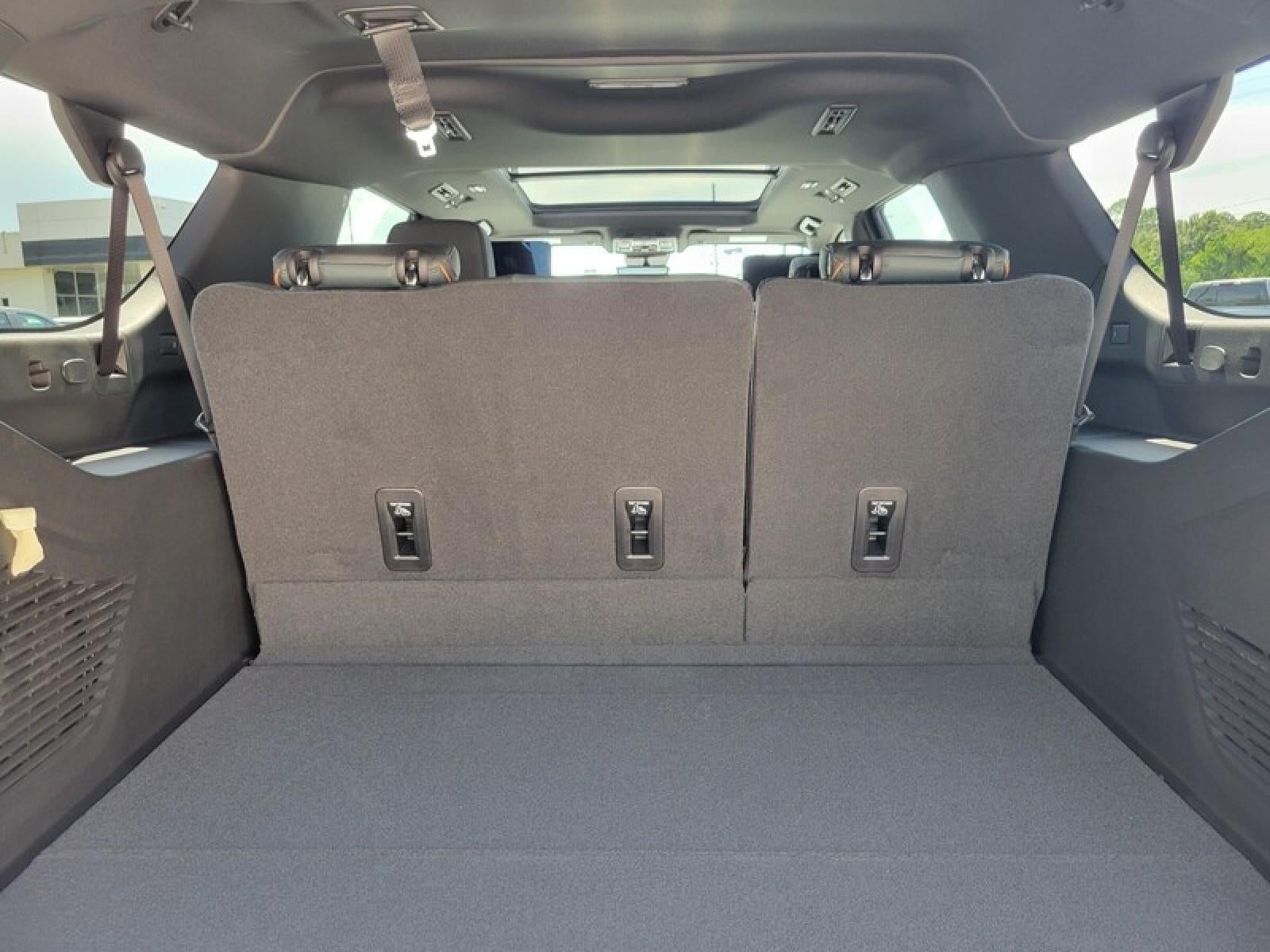 2026 GMC Yukon XL 4WD 4dr AT4