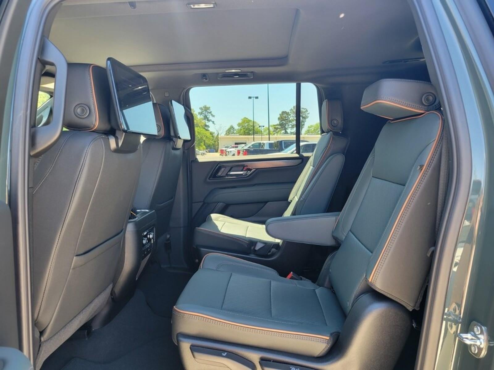 2026 GMC Yukon XL 4WD 4dr AT4