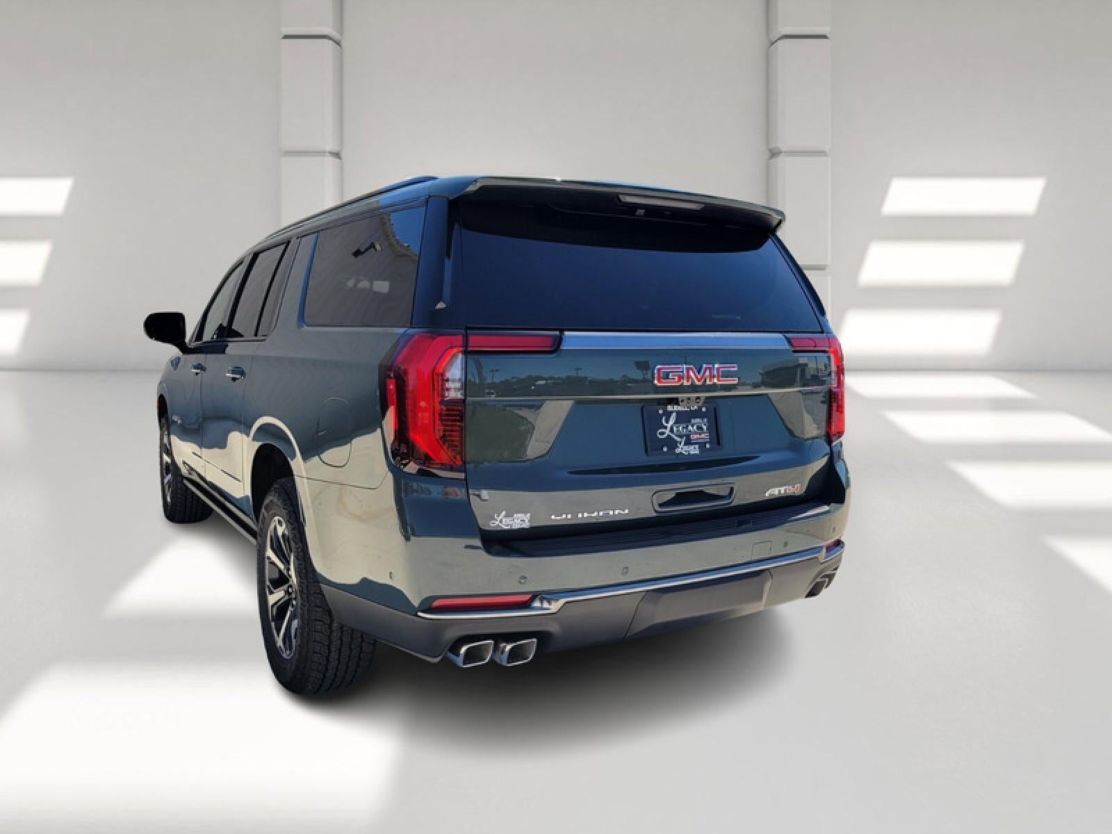 2026 GMC Yukon XL 4WD 4dr AT4