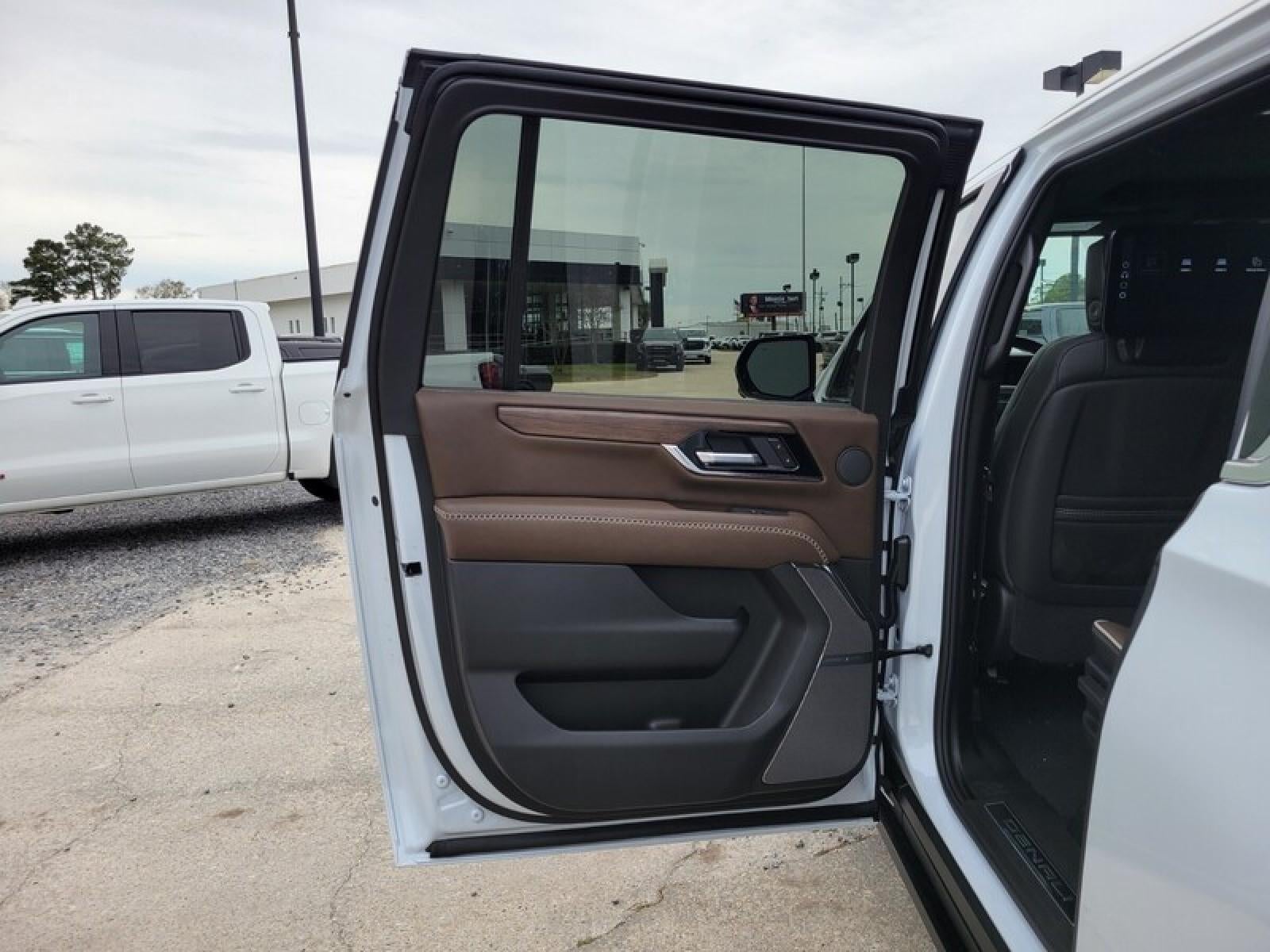 2026 GMC Yukon XL 4WD 4dr Denali Ultimate