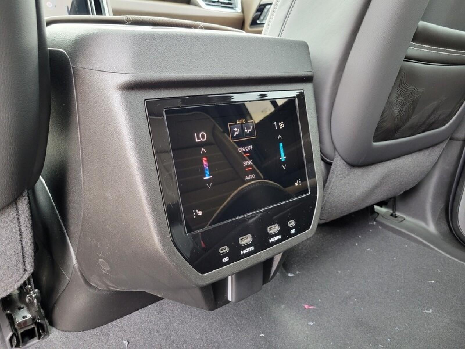 2026 GMC Yukon XL 4WD 4dr Denali Ultimate