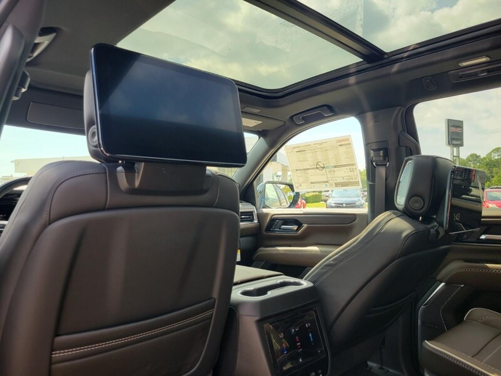 2027 GMC Yukon XL 4WD 4dr Denali Ultimate