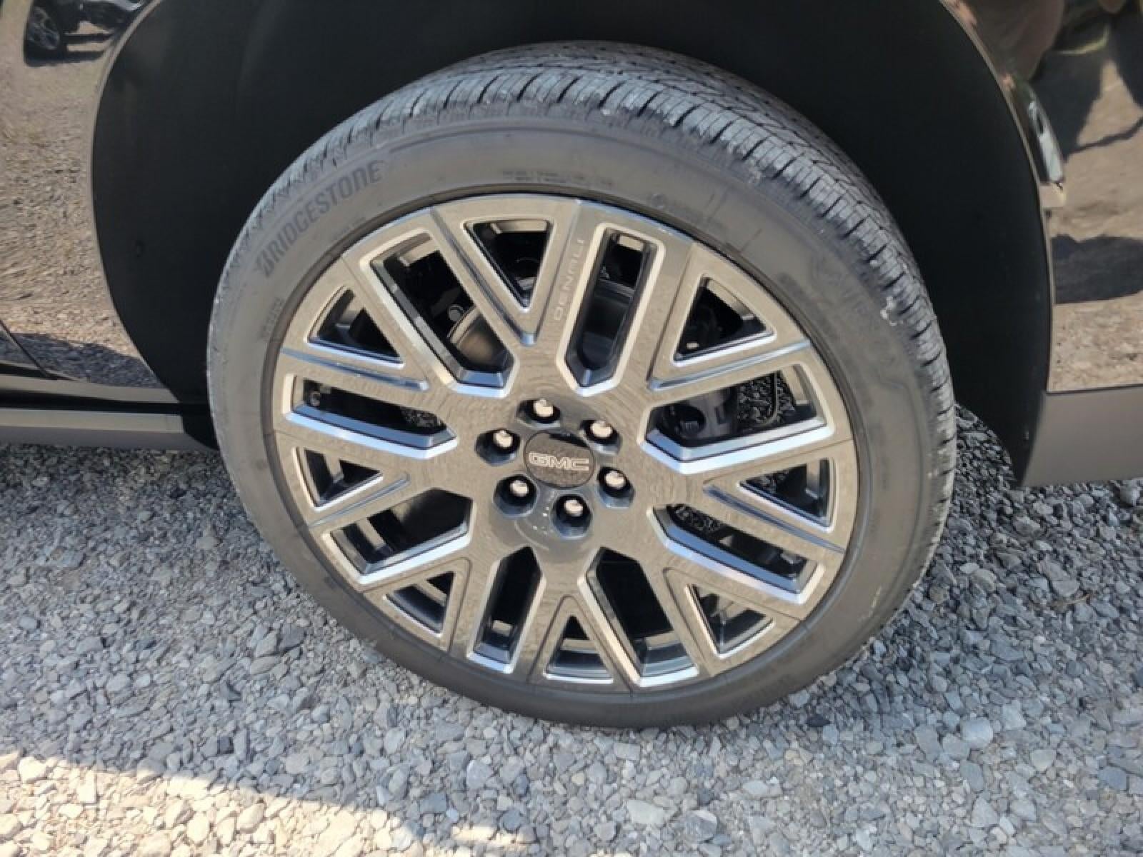 2027 GMC Yukon XL 4WD 4dr Denali Ultimate
