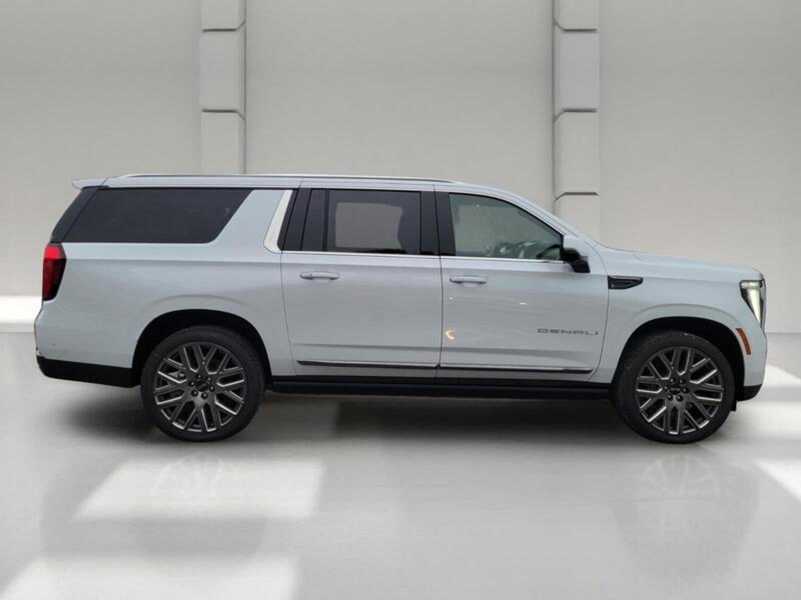 2026 GMC Yukon XL 4WD 4dr Denali Ultimate