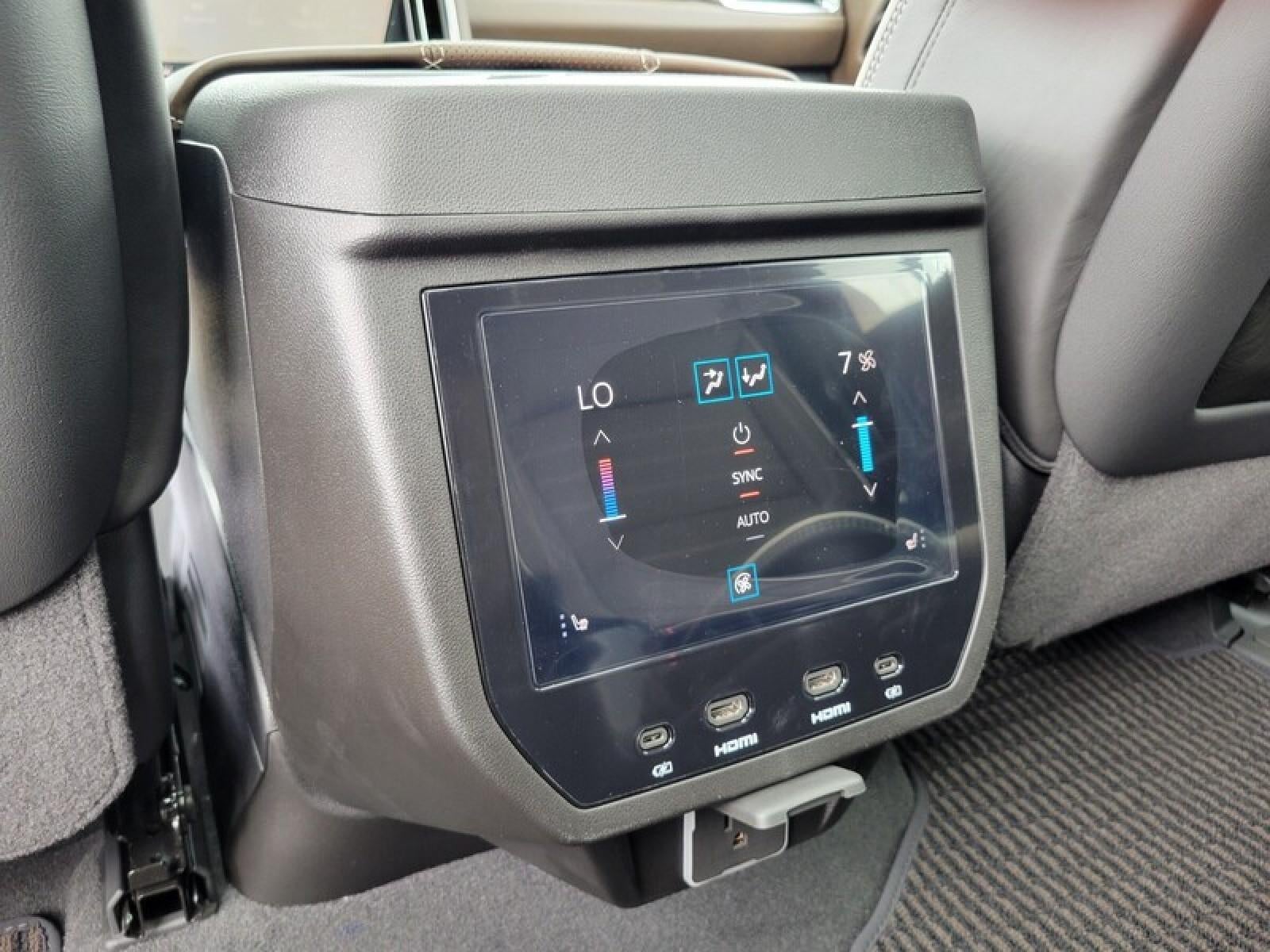 2026 GMC Yukon XL 4WD 4dr Denali Ultimate