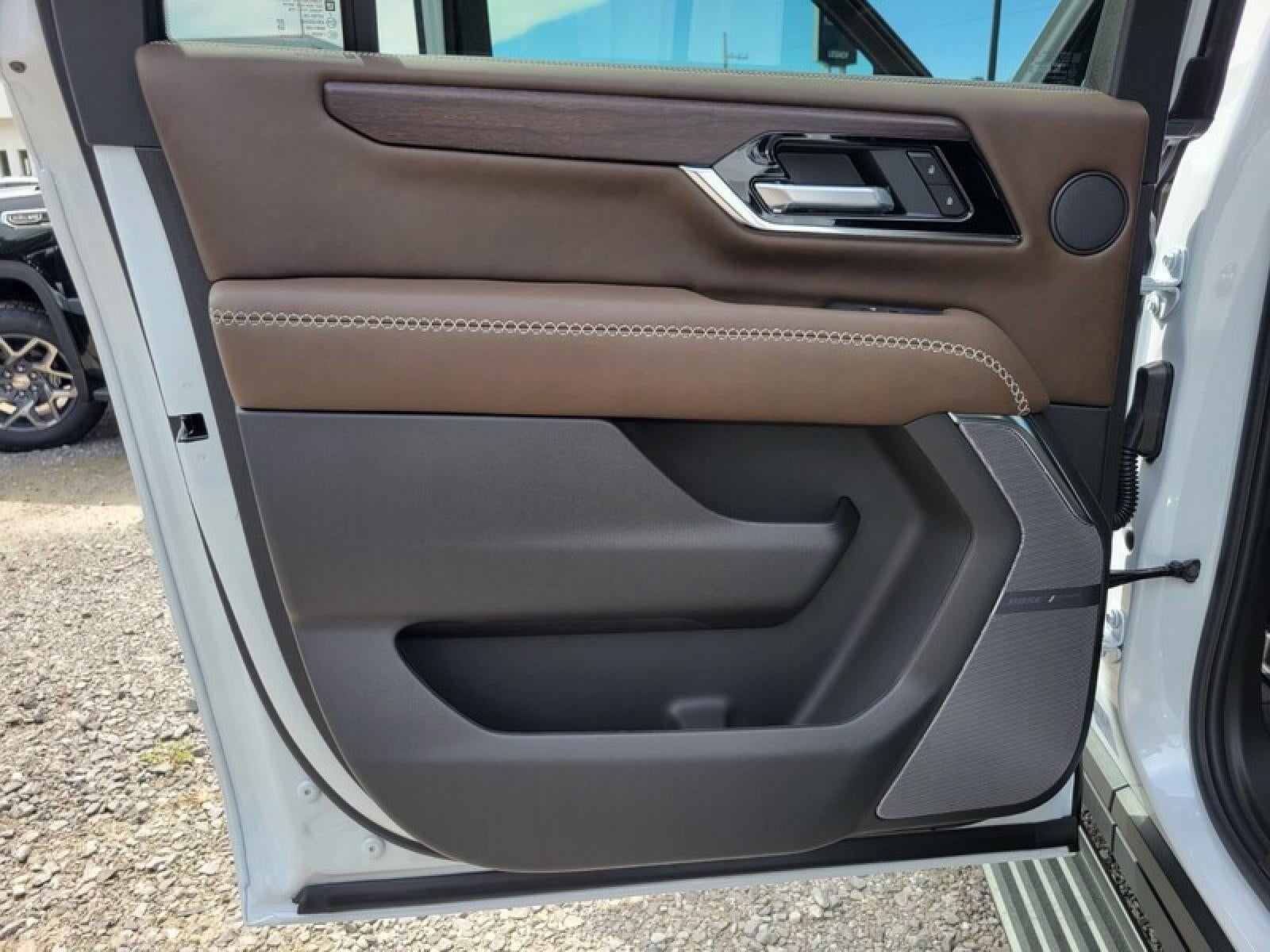 2027 GMC Yukon XL 4WD 4dr Denali Ultimate