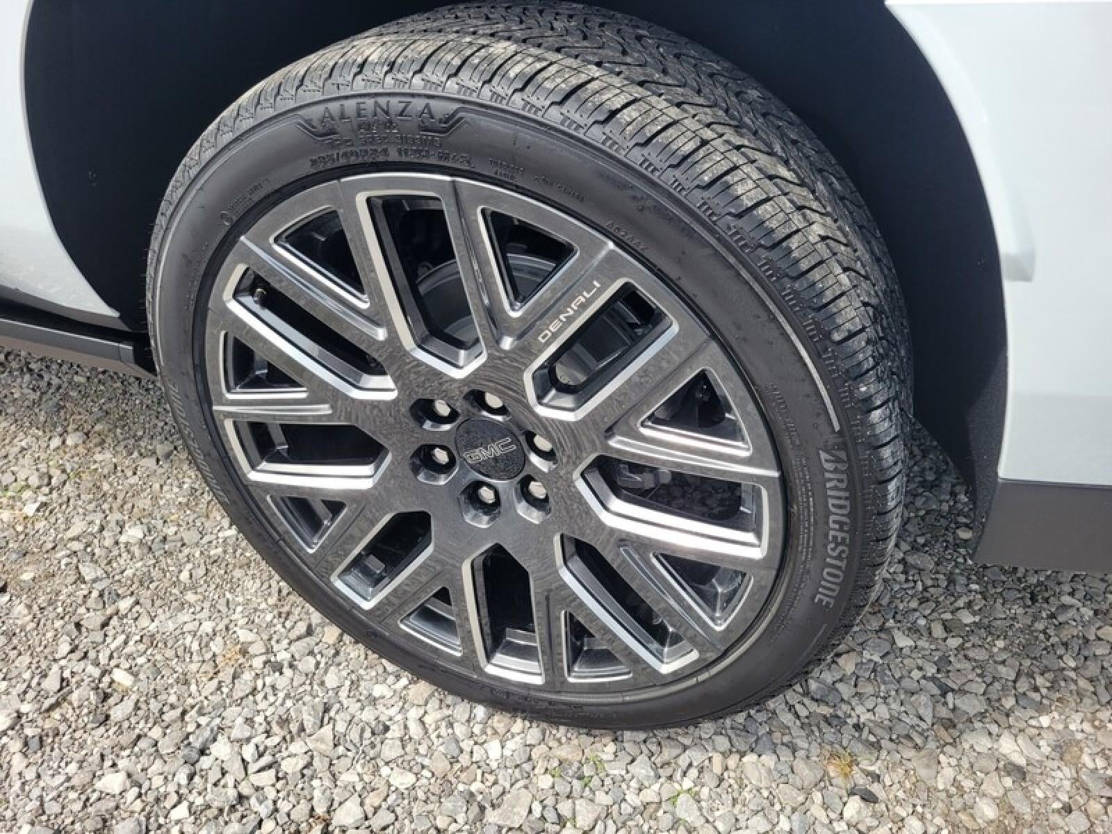 2027 GMC Yukon XL 4WD 4dr Denali Ultimate