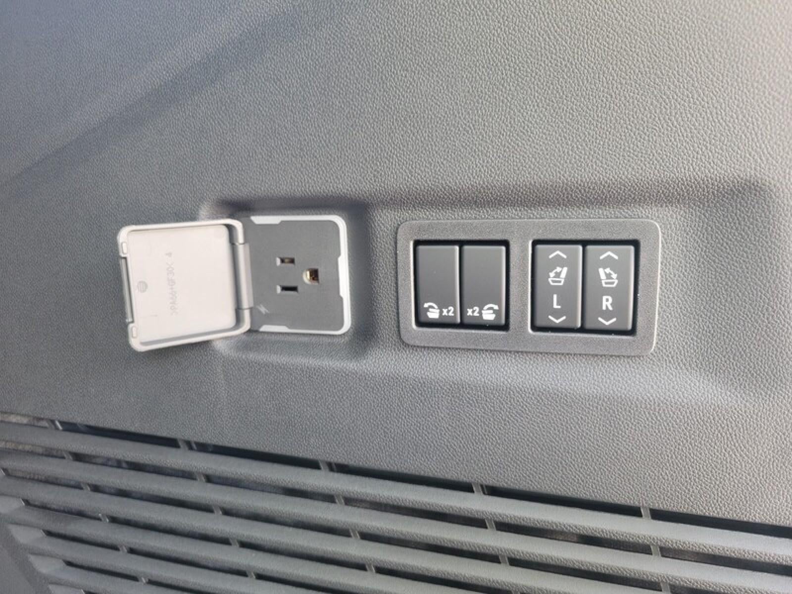 2026 GMC Yukon XL 4WD 4dr Denali Ultimate