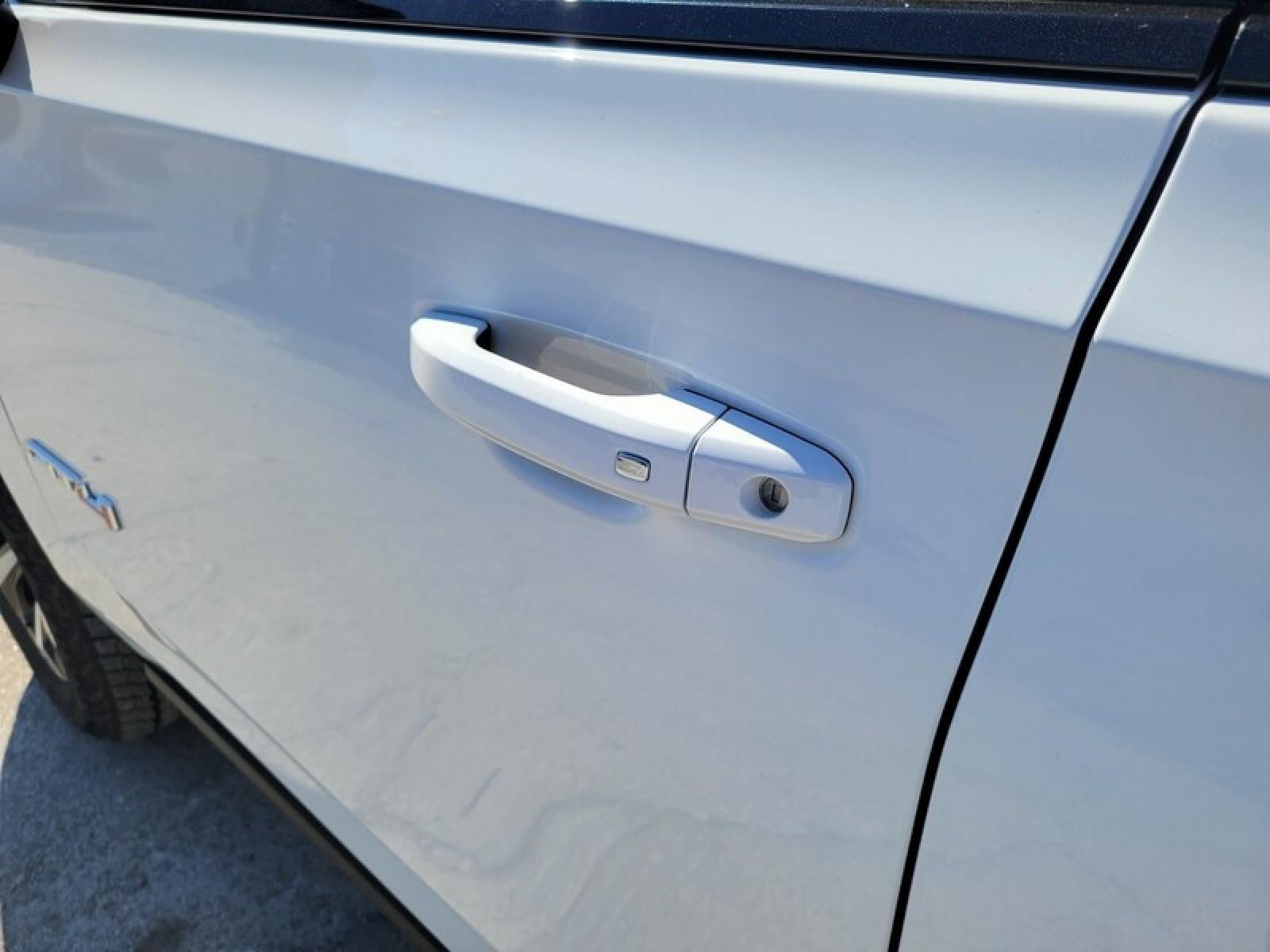 2026 GMC Yukon XL 4WD 4dr AT4 Ultimate