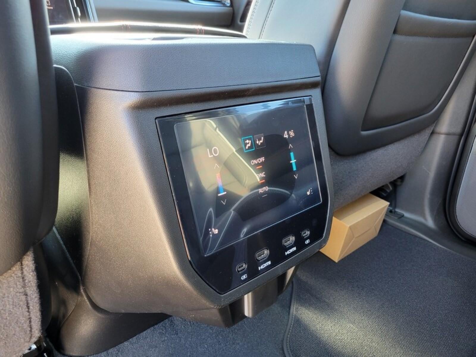 2026 GMC Yukon XL 4WD 4dr AT4 Ultimate