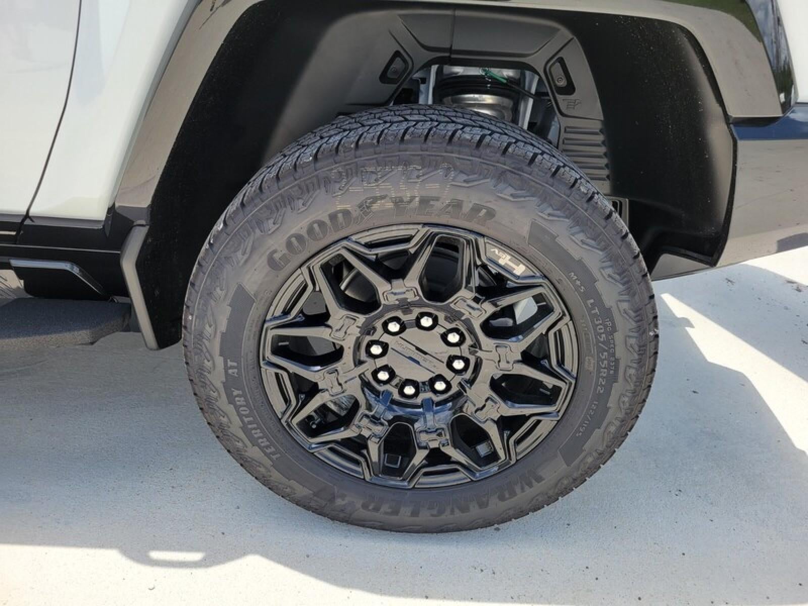 2025 GMC HUMMER EV SUV e4WD 4dr 2X