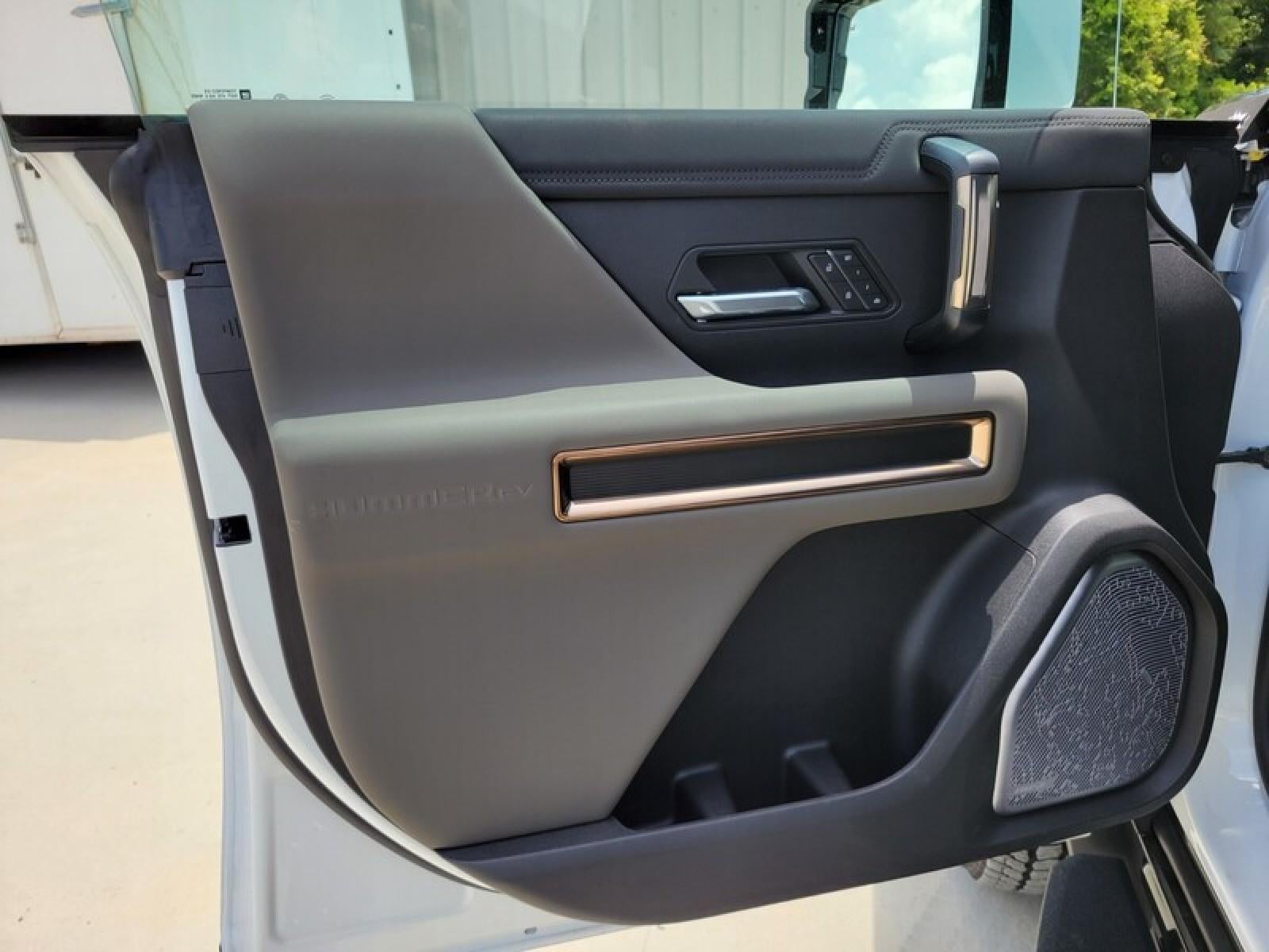 2025 GMC HUMMER EV SUV e4WD 4dr 2X