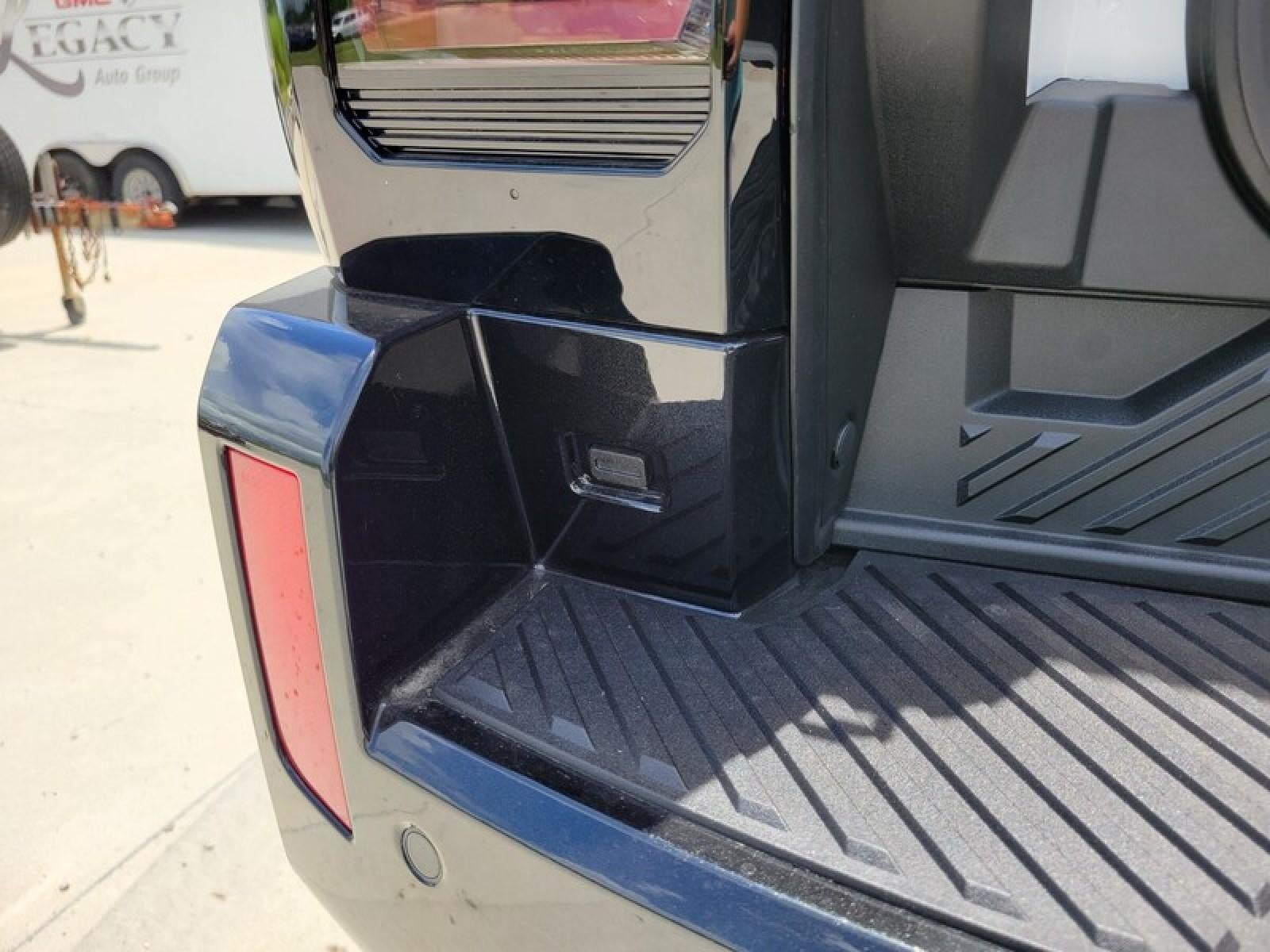 2025 GMC HUMMER EV SUV e4WD 4dr 2X