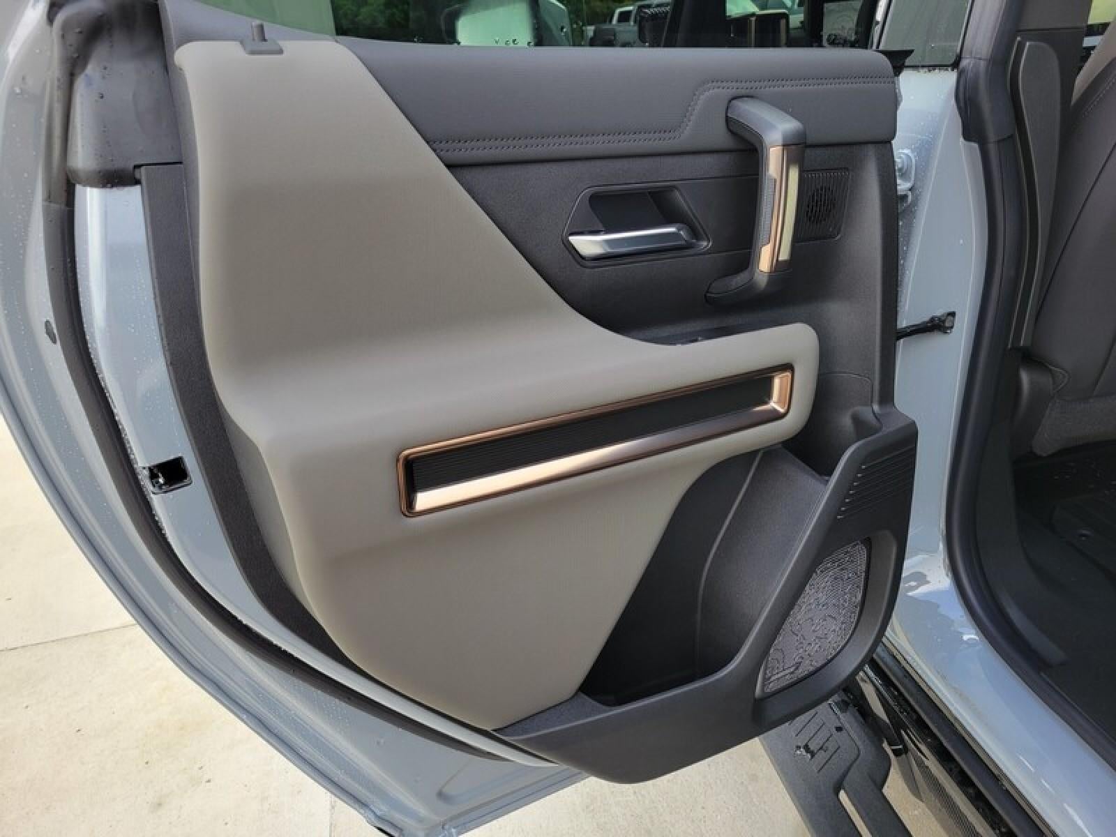 2025 GMC HUMMER EV SUV e4WD 4dr 2X