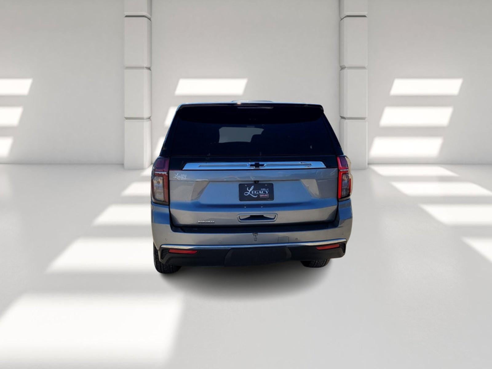 2023 Chevrolet Suburban LS