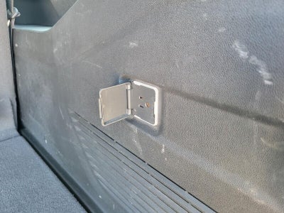 2023 Chevrolet Suburban LS