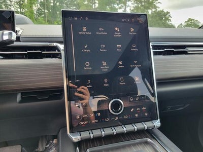 2025 GMC Sierra EV e4WD Crew Cab Extended Range Denali