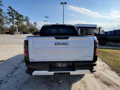 2025 GMC Sierra EV e4WD Crew Cab Extended Range Denali