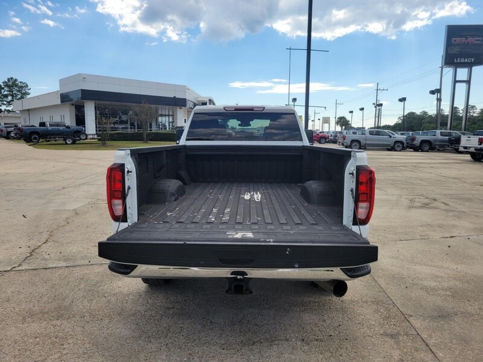 2024 GMC Sierra 2500 HD Pro