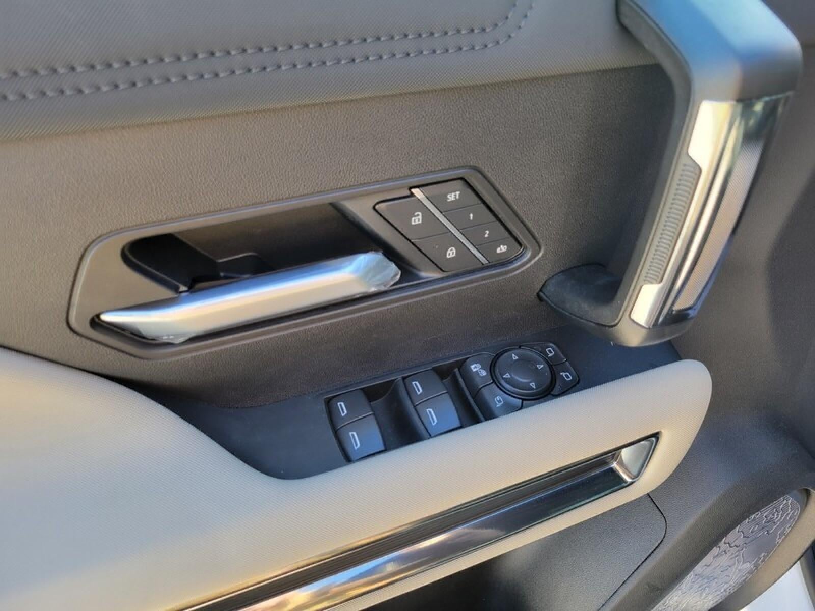 2026 GMC HUMMER EV Pickup e4WD Crew Cab 2X w/3VL