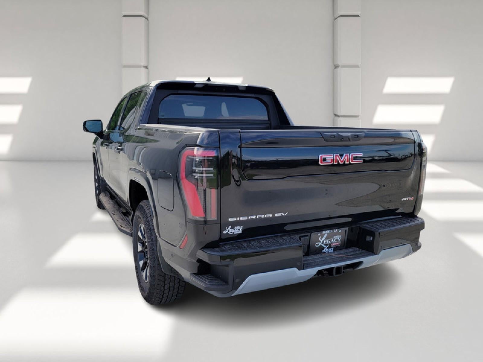 2026 GMC Sierra EV e4WD Crew Cab Extended Range AT4