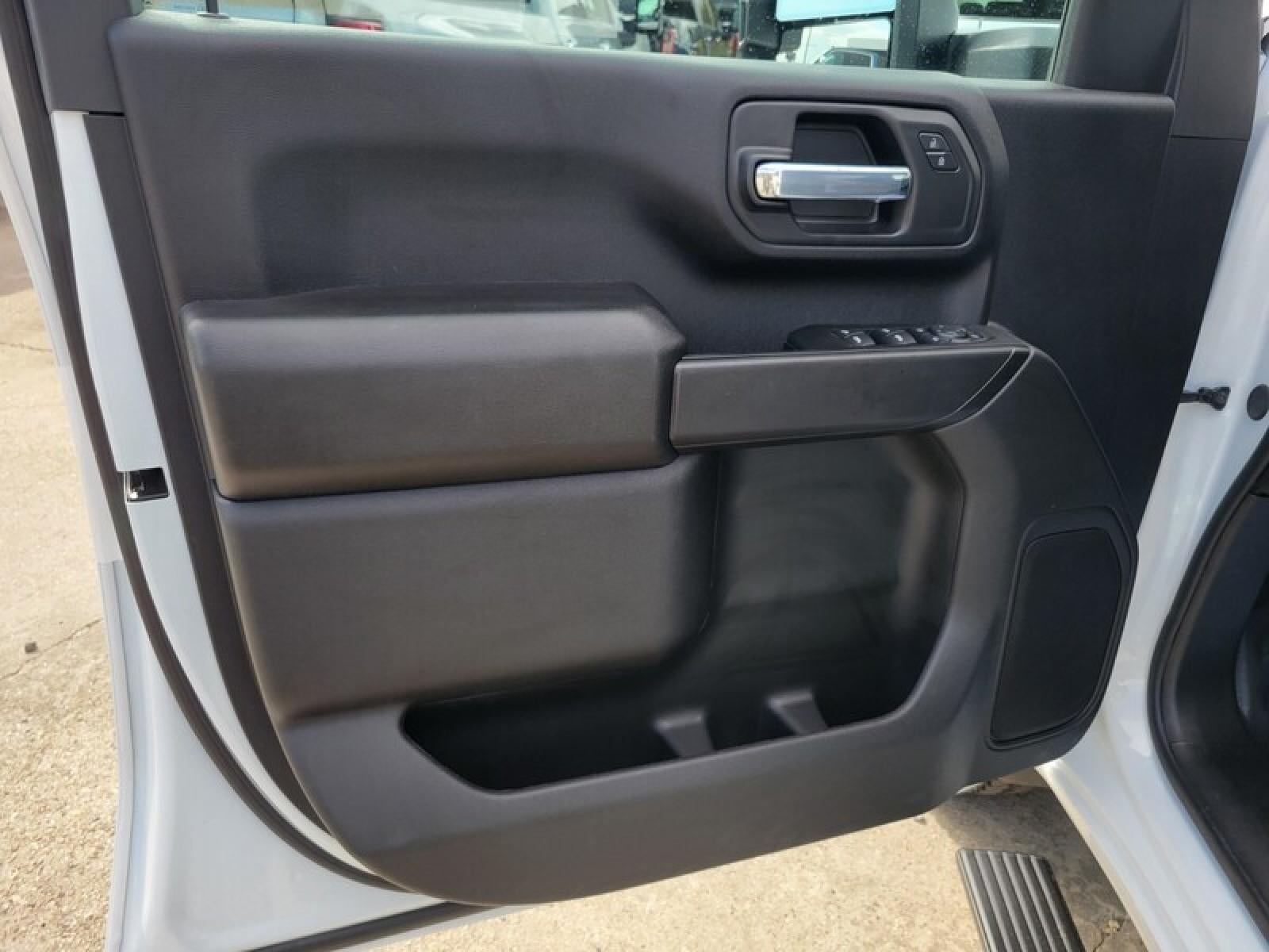 2026 GMC Sierra 2500 HD Crew Cab Standard Box 4-Wheel Drive Pro