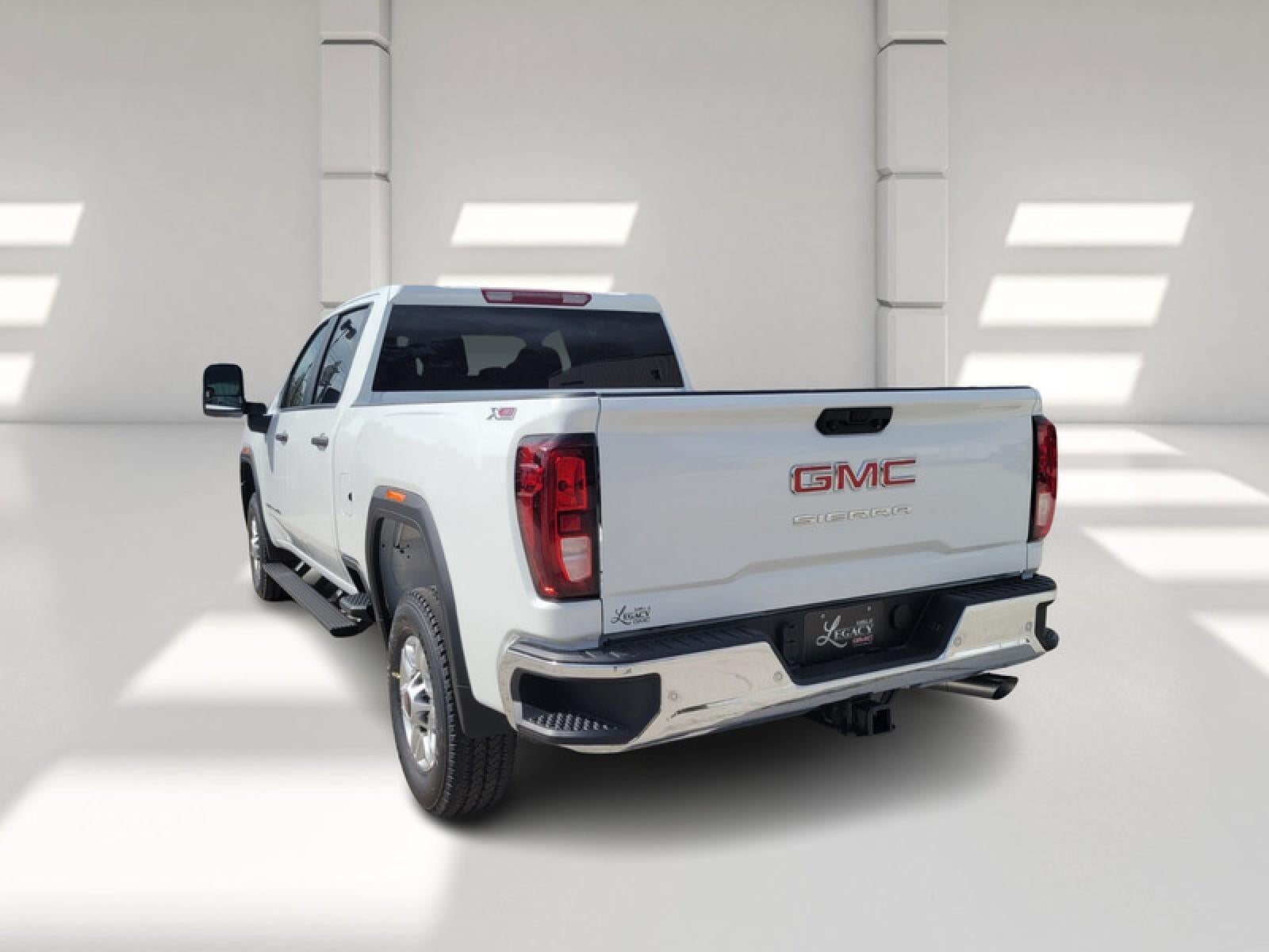 2026 GMC Sierra 2500 HD Crew Cab Standard Box 4-Wheel Drive Pro