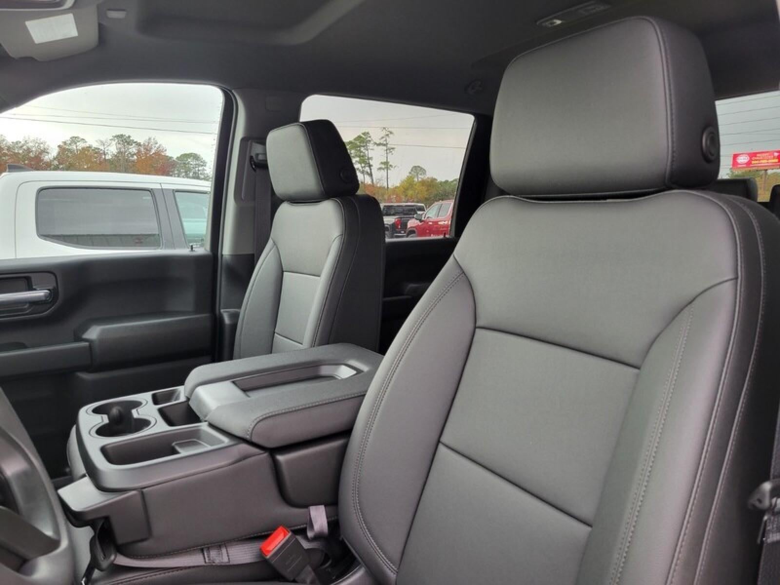 2026 GMC Sierra 2500 HD Crew Cab Standard Box 4-Wheel Drive Pro