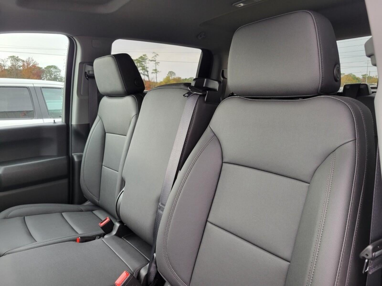 2026 GMC Sierra 2500 HD Crew Cab Standard Box 4-Wheel Drive Pro