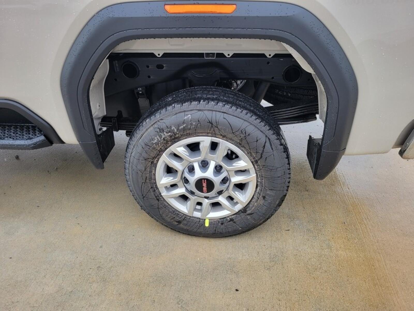 2026 GMC Sierra 2500 HD Crew Cab Standard Box 4-Wheel Drive Pro