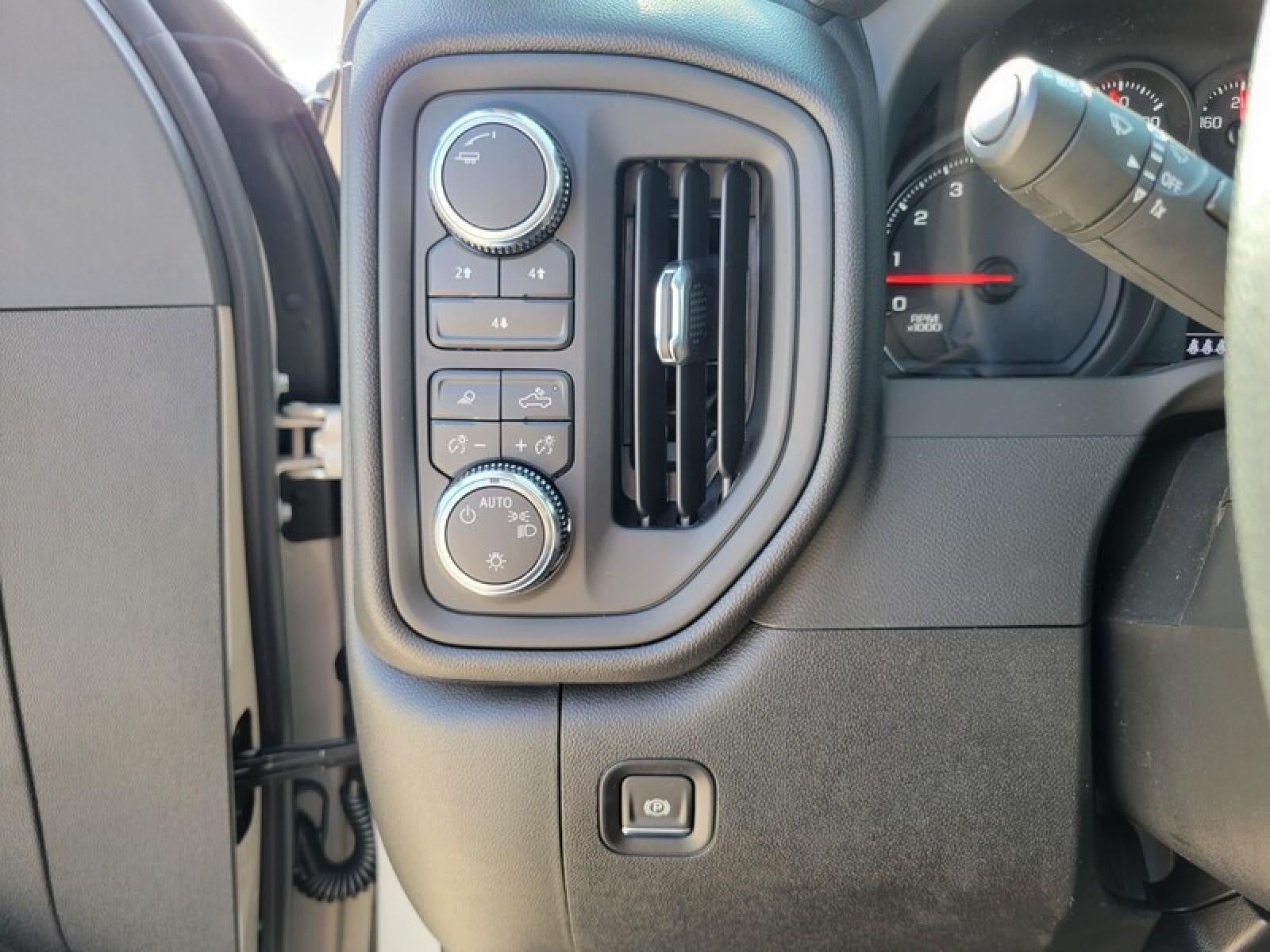 2026 GMC Sierra 2500 HD Crew Cab Standard Box 4-Wheel Drive Pro