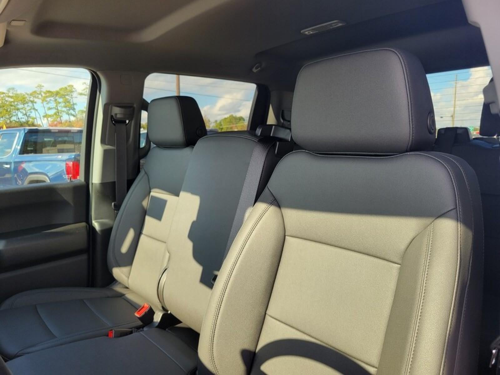 2026 GMC Sierra 2500 HD Crew Cab Standard Box 4-Wheel Drive Pro